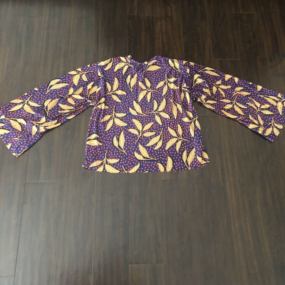 ZARA womens size small wide sleeve Top